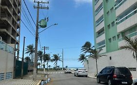 Apto Beira Mar - Aconchegante _ Varanda Gourmet - Wifi - Netflix - Tv A Cabo - Praia Grande
